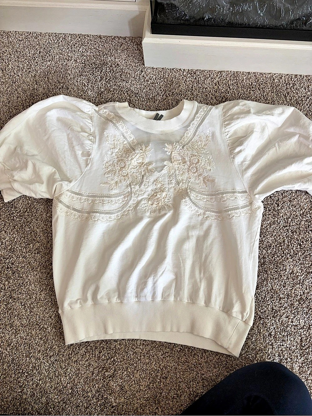 Anthropologie Short-Sleeve Embroidered Mesh Top White Large